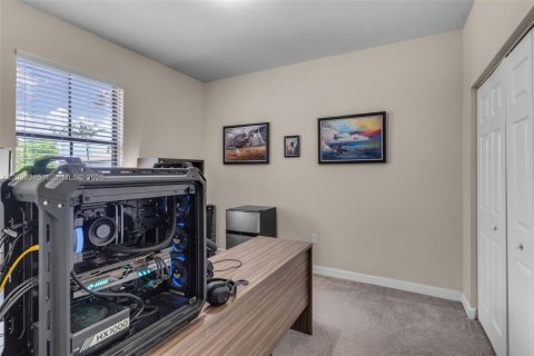 Adosado en venta en Homestead, Florida, 3 dormitorios, 158.49 m2 № 2271246 - foto 19