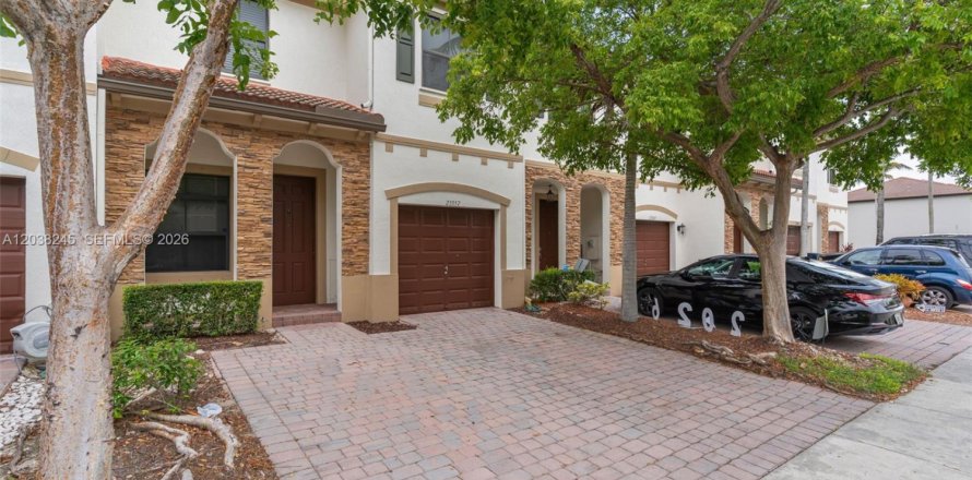 Adosado en Homestead, Florida 3 dormitorios, 158.49 m2 № 2271246