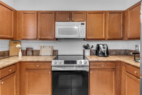 Adosado en venta en Homestead, Florida, 3 dormitorios, 158.49 m2 № 2271246 - foto 10
