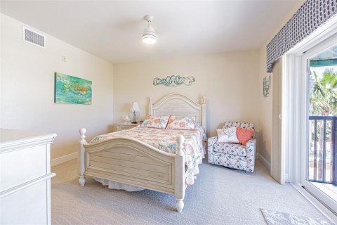 Condominio en venta en Treasure Island, Florida, 3 dormitorios, 247.03 m2 № 2214360 - foto 27