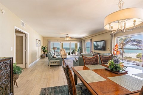 Condominio en venta en Treasure Island, Florida, 3 dormitorios, 247.03 m2 № 2214360 - foto 10
