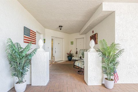 Condominio en venta en Treasure Island, Florida, 3 dormitorios, 247.03 m2 № 2214360 - foto 3