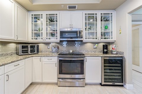 Condominio en venta en Treasure Island, Florida, 3 dormitorios, 247.03 m2 № 2214360 - foto 6
