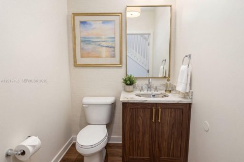 Townhouse in Miami, Florida 3 bedrooms, 2812.34 sq.m. № 2331994 - photo 20
