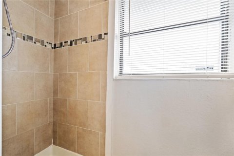 Villa ou maison à vendre à Tampa, Floride: 3 chambres, 126.81 m2 № 2427606 - photo 20