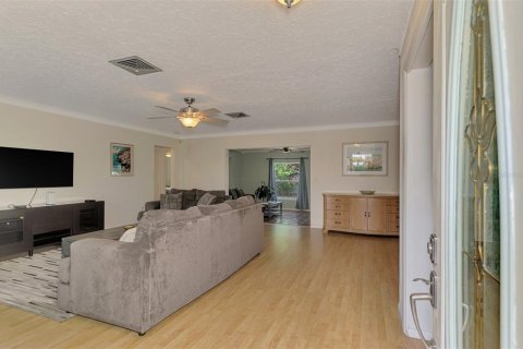Villa ou maison à vendre à Sarasota, Floride: 3 chambres, 199.55 m2 № 2427268 - photo 9