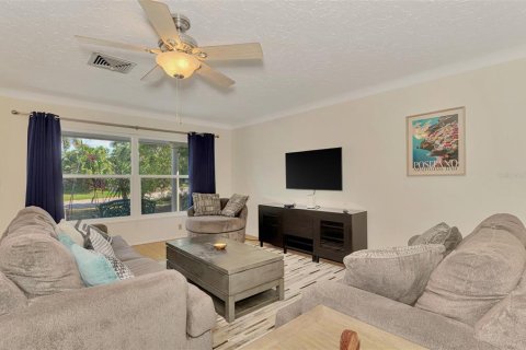 Villa ou maison à vendre à Sarasota, Floride: 3 chambres, 199.55 m2 № 2427268 - photo 13