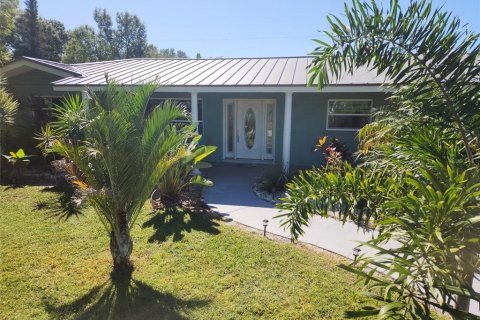 Villa ou maison à vendre à Sarasota, Floride: 3 chambres, 199.55 m2 № 2427268 - photo 4