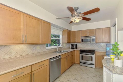 Villa ou maison à vendre à Sarasota, Floride: 3 chambres, 199.55 m2 № 2427268 - photo 24