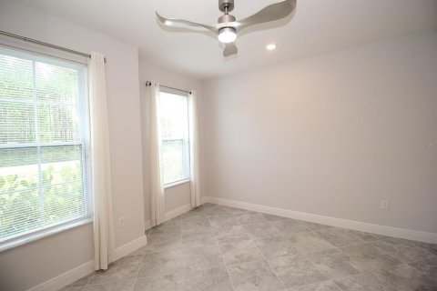 Villa ou maison à louer à Ormond Beach, Floride: 3 chambres, 207.64 m2 № 2403280 - photo 14