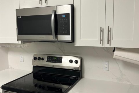 Купить кондоминиум в Коконат Крик, Флорида 3 спальни, 129.32м2, № 2018720 - фото 12