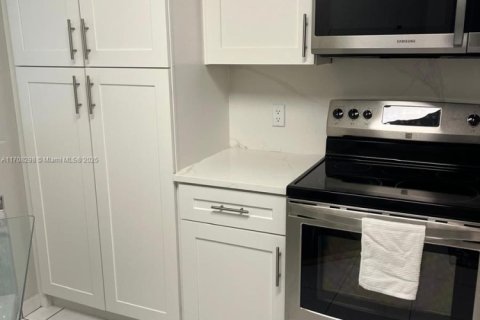 Купить кондоминиум в Коконат Крик, Флорида 3 спальни, 129.32м2, № 2018720 - фото 10