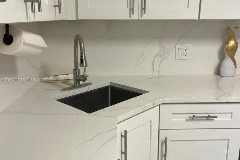 Купить кондоминиум в Коконат Крик, Флорида 3 спальни, 129.32м2, № 2018720 - фото 13