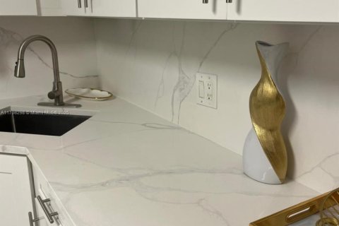 Купить кондоминиум в Коконат Крик, Флорида 3 спальни, 129.32м2, № 2018720 - фото 14