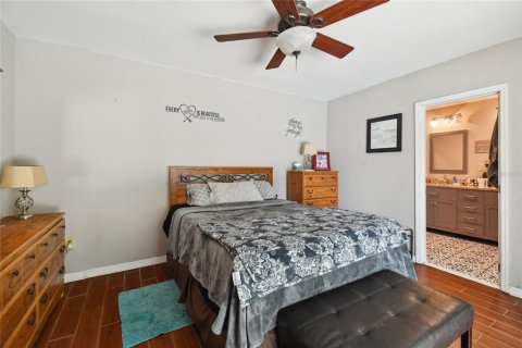 Commercial property in Dade City, Florida 10 bedrooms, 134.06 sq.m. № 792203 - photo 25