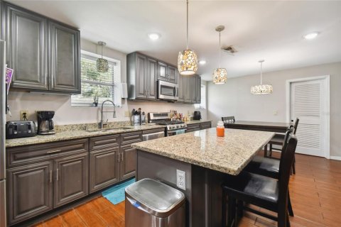 Commercial property in Dade City, Florida 10 bedrooms, 134.06 sq.m. № 792203 - photo 20