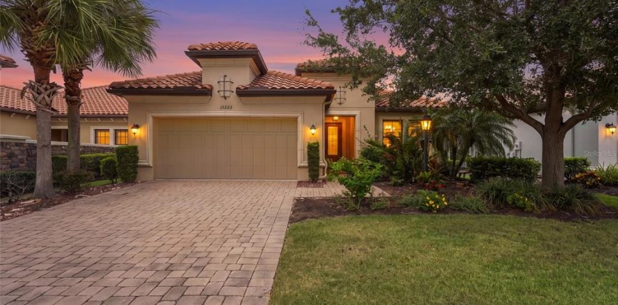 Villa ou maison à Bradenton, Floride 3 chambres, 214.33 m2 № 2309884