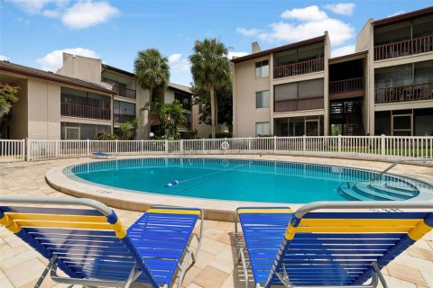 Condo in Tampa, Florida, 1 bedroom № 2224937 - photo 3