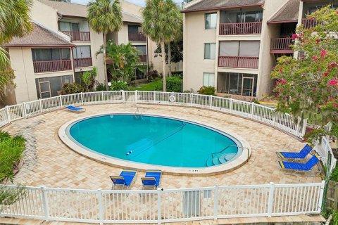 Condo in Tampa, Florida, 1 bedroom № 2224937 - photo 21
