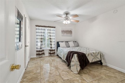Condo in Tampa, Florida, 1 bedroom № 2224937 - photo 16