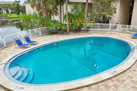 Condo in Tampa, Florida, 1 bedroom № 2224937 - photo 22