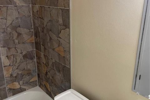 Casa en alquiler en Bradenton, Florida, 3 dormitorios, 110.93 m2 № 1870461 - foto 14