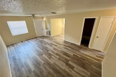 Casa en alquiler en Bradenton, Florida, 3 dormitorios, 110.93 m2 № 1870461 - foto 18