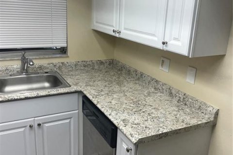 Casa en alquiler en Bradenton, Florida, 3 dormitorios, 110.93 m2 № 1870461 - foto 8