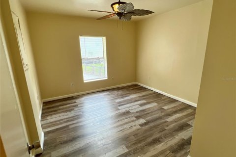 Casa en alquiler en Bradenton, Florida, 3 dormitorios, 110.93 m2 № 1870461 - foto 4