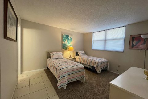 Condominio en alquiler en Madeira Beach, Florida, 2 dormitorios, 102.19 m2 № 1850226 - foto 2