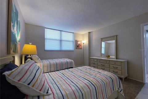Condominio en alquiler en Madeira Beach, Florida, 2 dormitorios, 102.19 m2 № 1850226 - foto 5