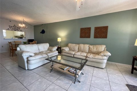 Condominio en alquiler en Madeira Beach, Florida, 2 dormitorios, 102.19 m2 № 1850226 - foto 27