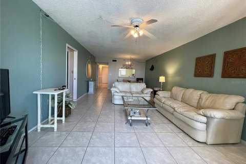Condominio en alquiler en Madeira Beach, Florida, 2 dormitorios, 102.19 m2 № 1850226 - foto 26
