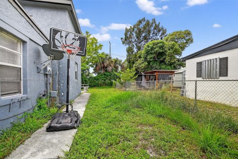 House in West Palm Beach, Florida 3 bedrooms, 162.39 sq.m. № 1844166 - photo 4