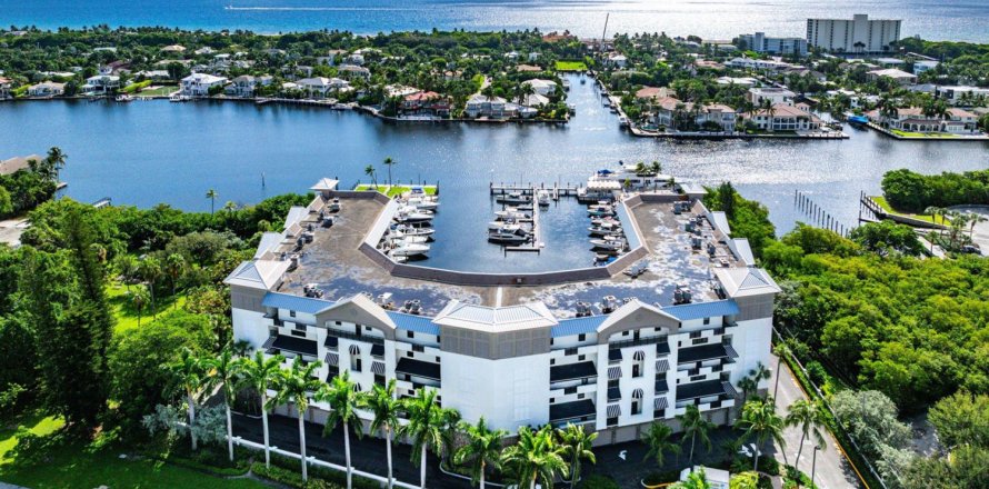 Condo in Delray Beach, Florida, 2 bedrooms  № 2251629