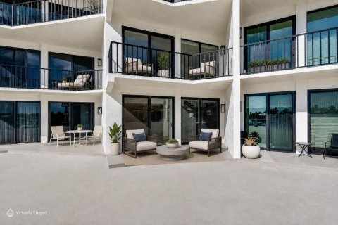 Condo in Delray Beach, Florida, 2 bedrooms  № 2251629 - photo 13