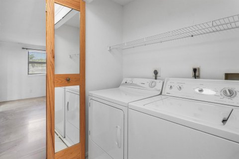 Condo in Delray Beach, Florida, 2 bedrooms  № 2251629 - photo 22