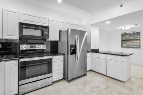 Condo in Delray Beach, Florida, 2 bedrooms  № 2251629 - photo 5