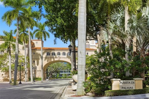 Condominio en alquiler en Coral Gables, Florida, 1 dormitorio, 67.63 m2 № 1882657 - foto 26