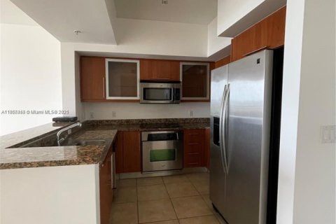 Condominio en alquiler en Coral Gables, Florida, 1 dormitorio, 67.63 m2 № 1882657 - foto 7