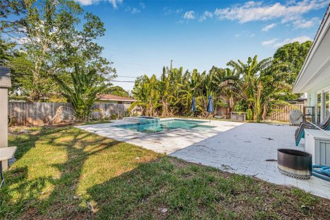 Villa ou maison à vendre à Saint Petersburg, Floride: 2 chambres, 104.52 m2 № 1662572 - photo 25