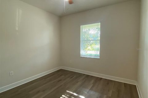 Casa en alquiler en Wesley Chapel, Florida, 4 dormitorios, 172.52 m2 № 1918358 - foto 17