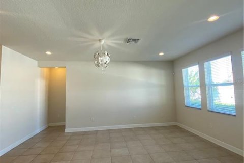 Casa en alquiler en Wesley Chapel, Florida, 4 dormitorios, 172.52 m2 № 1918358 - foto 6