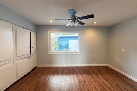 Villa ou maison à vendre à Lakeland, Floride: 5 chambres, 312.06 m2 № 1687938 - photo 30