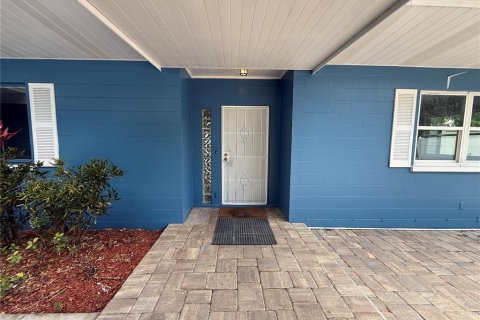 Villa ou maison à vendre à Lakeland, Floride: 5 chambres, 312.06 m2 № 1687938 - photo 4