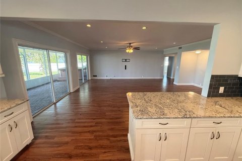 Villa ou maison à vendre à Lakeland, Floride: 5 chambres, 312.06 m2 № 1687938 - photo 24