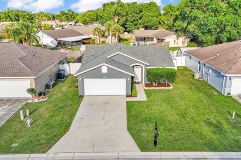 House in Winter Haven, Florida 3 bedrooms, 121.14 sq.m. № 1687522 - photo 4