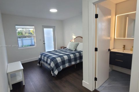 Villa ou maison à louer à Miami, Floride: 4 chambres, 311.22 m2 № 2002553 - photo 22