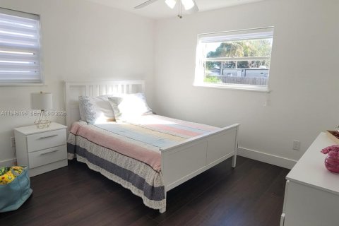 Villa ou maison à louer à Miami, Floride: 4 chambres, 311.22 m2 № 2002553 - photo 20