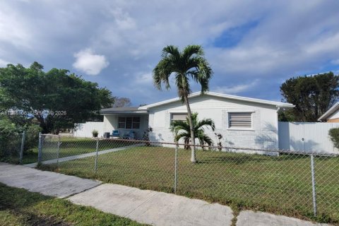 Villa ou maison à Miami, Floride 4 chambres, 311.22 m2 № 2002553